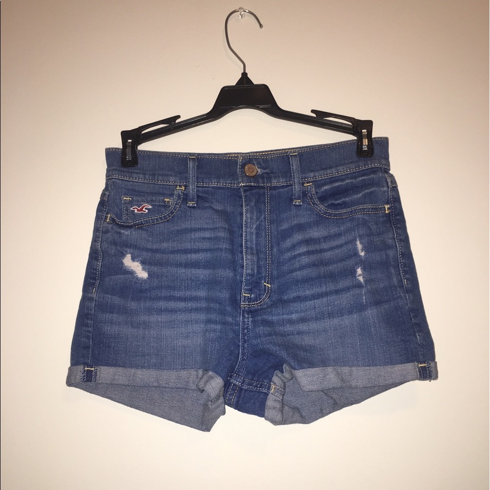 Hollister high waisted shorts