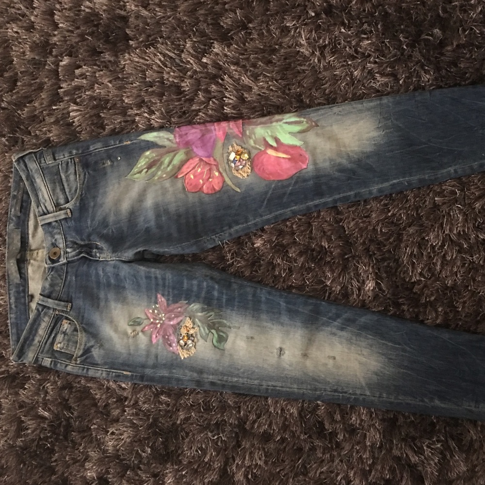Guess Skinny Ultra Low Jeans! New without tags.