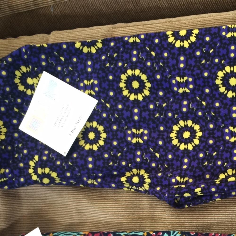 Lularoe OS leggings *Price lowered!*
