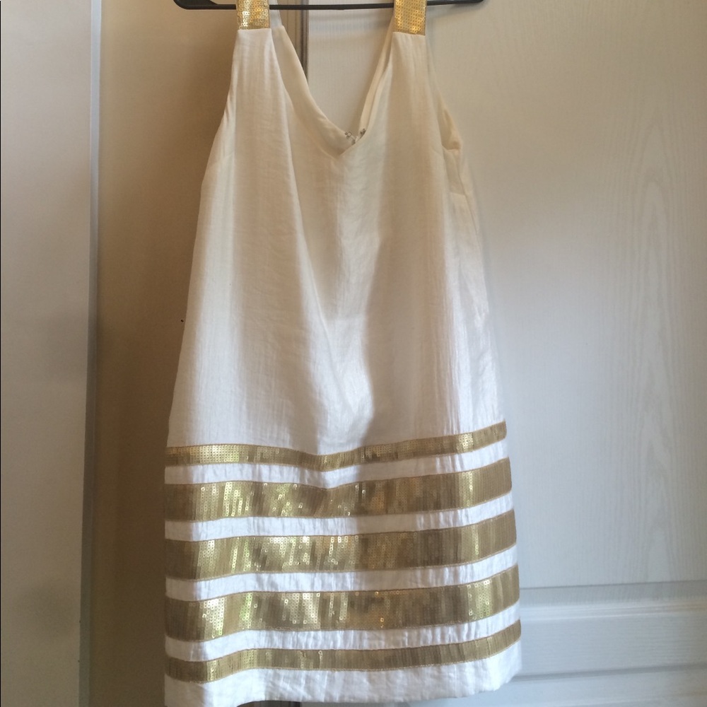 Alexia Admor Classy White Dress