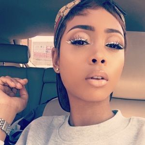 Meet your Posher, Abrayel