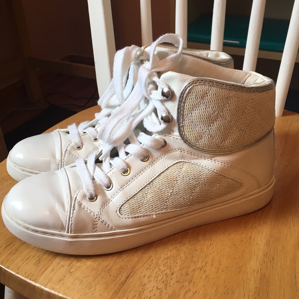 GUESS sneaker