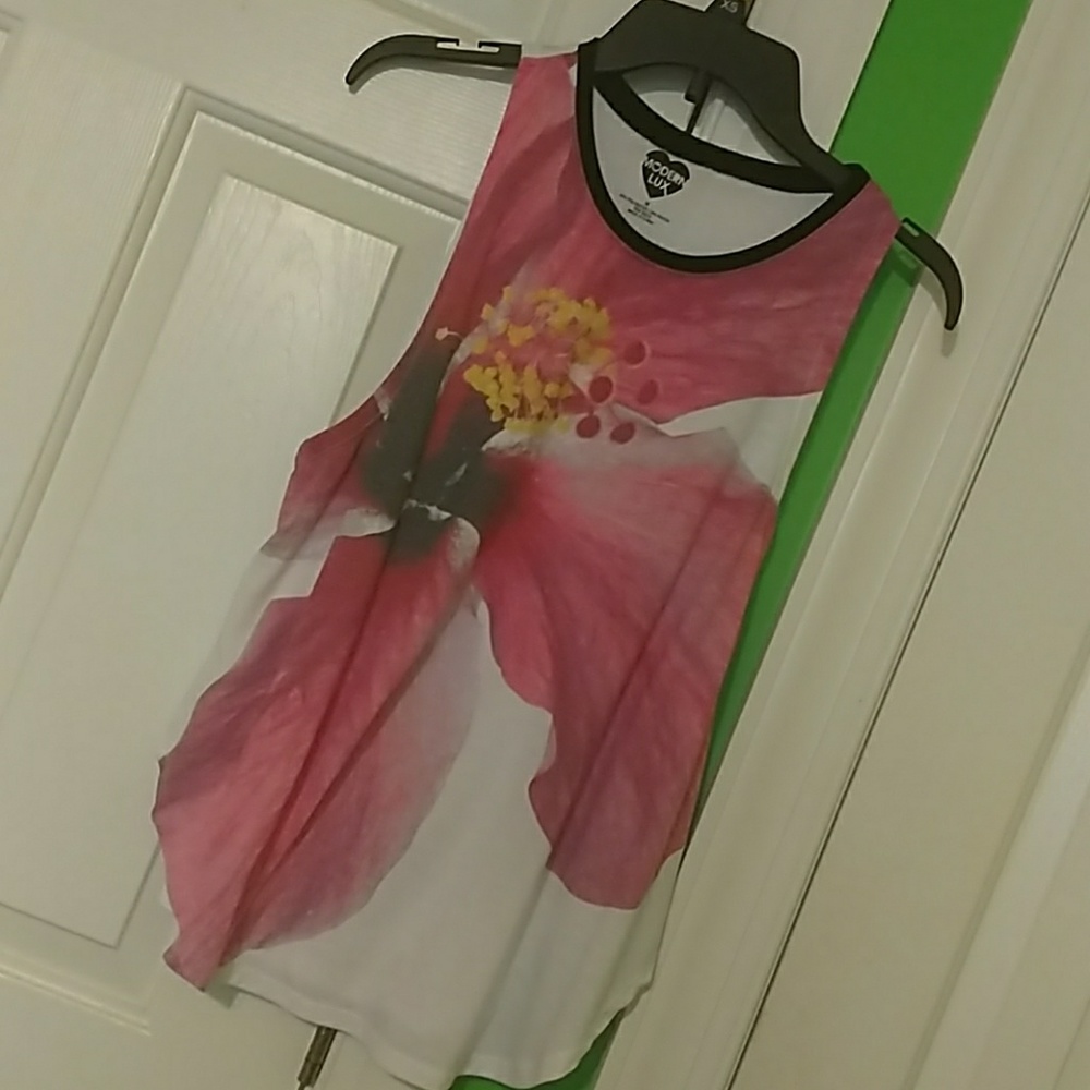 SOLD Floral tank top