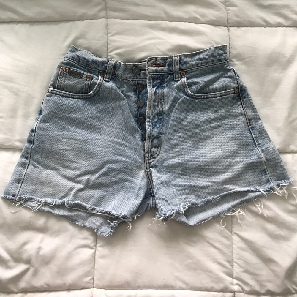 MUST GO Vintage Calvin Klein Cut-Off Shorts