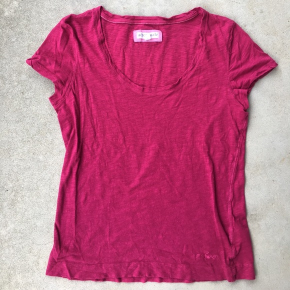 Aeropostale Tops - Aeropostale Cranberry T-shirt
