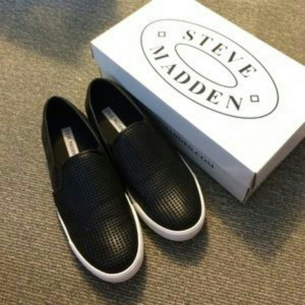 Steve madden Everest slip ons