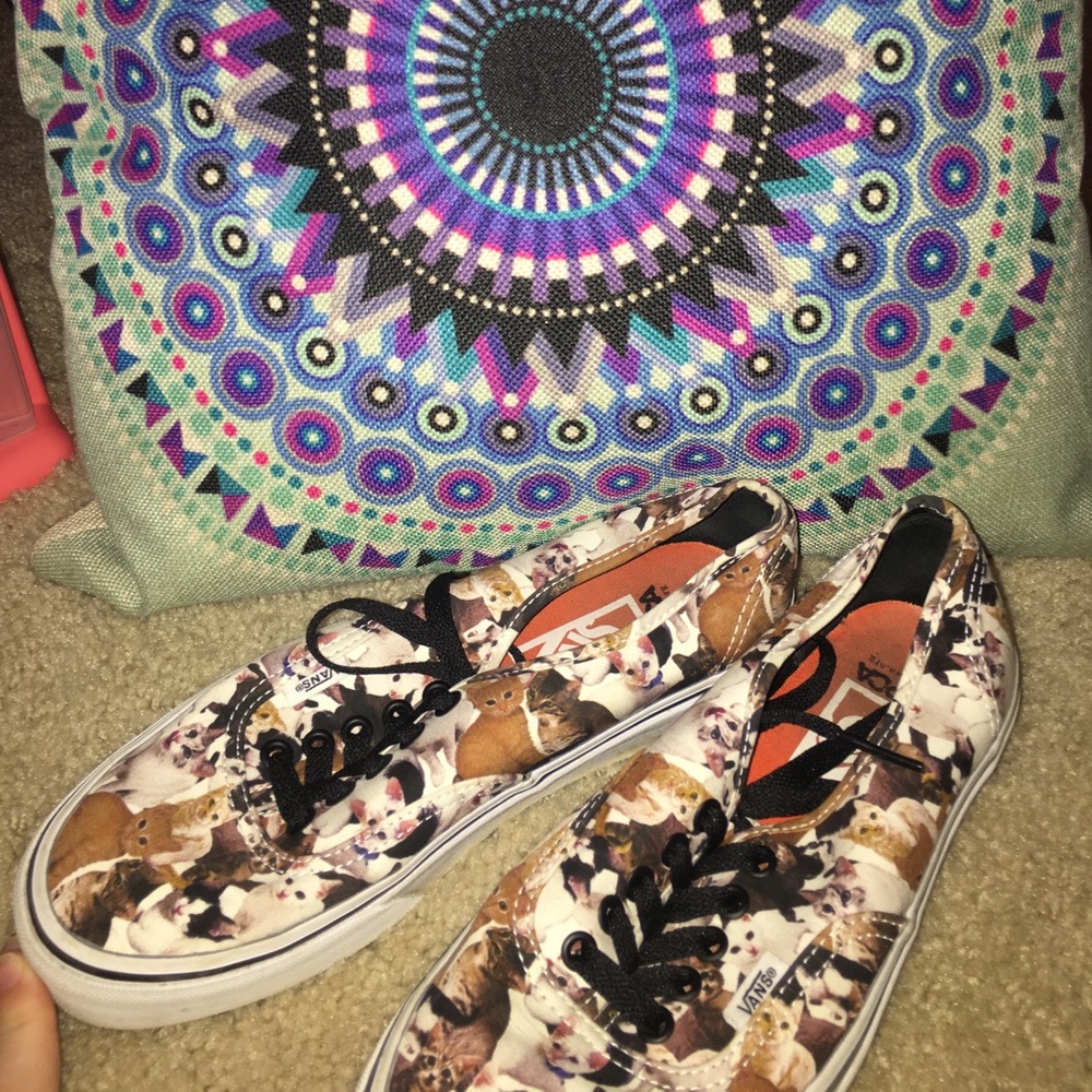 cat vans! Size 8 women