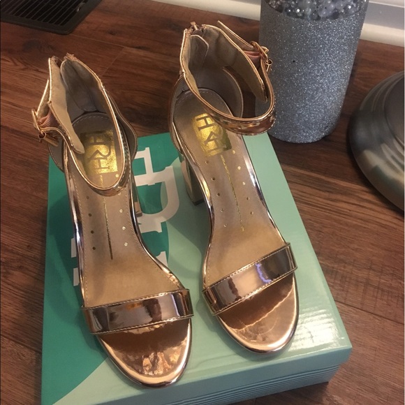 🔥LAST PAIR🔥"Rose Gold Gal" Heels - Picture 4 of 7