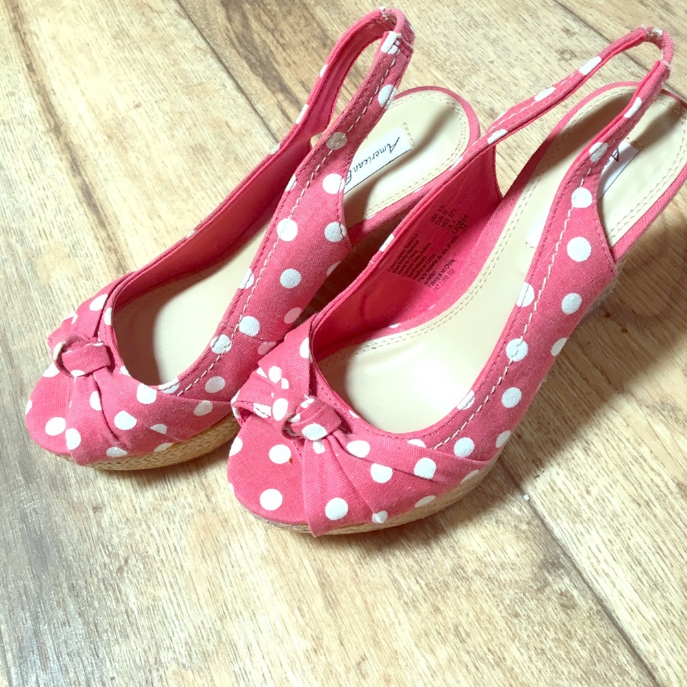 Size 5 1/12 wedges