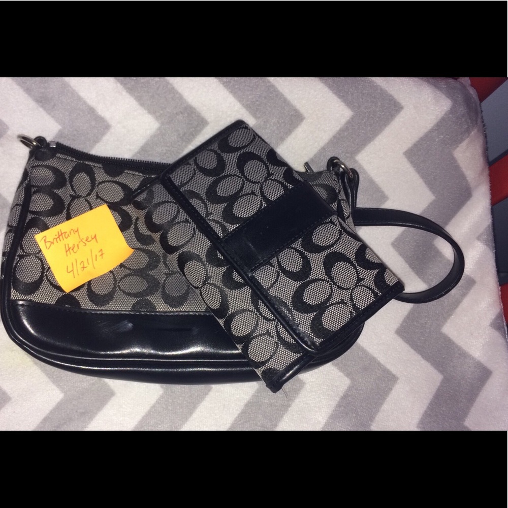 coach bag/wallet authentic; ****price lowered!