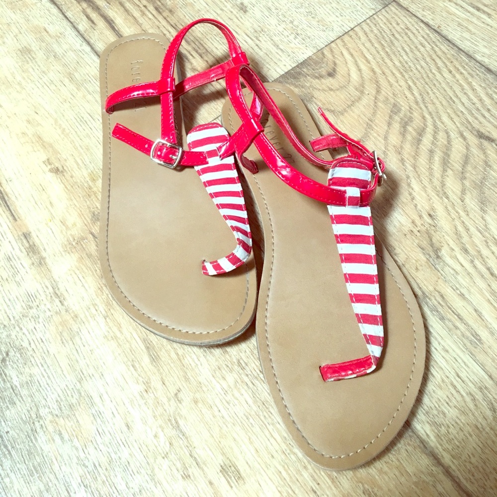 Forever 21 size 6 sandals