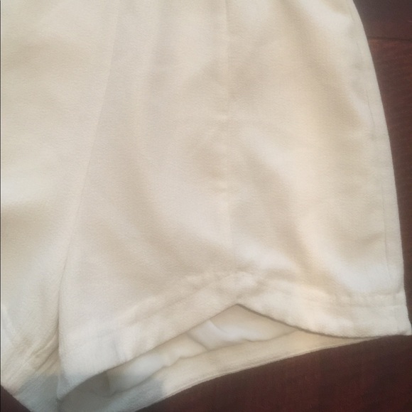 WORN ONCE!! White Romper - Picture 3 of 5