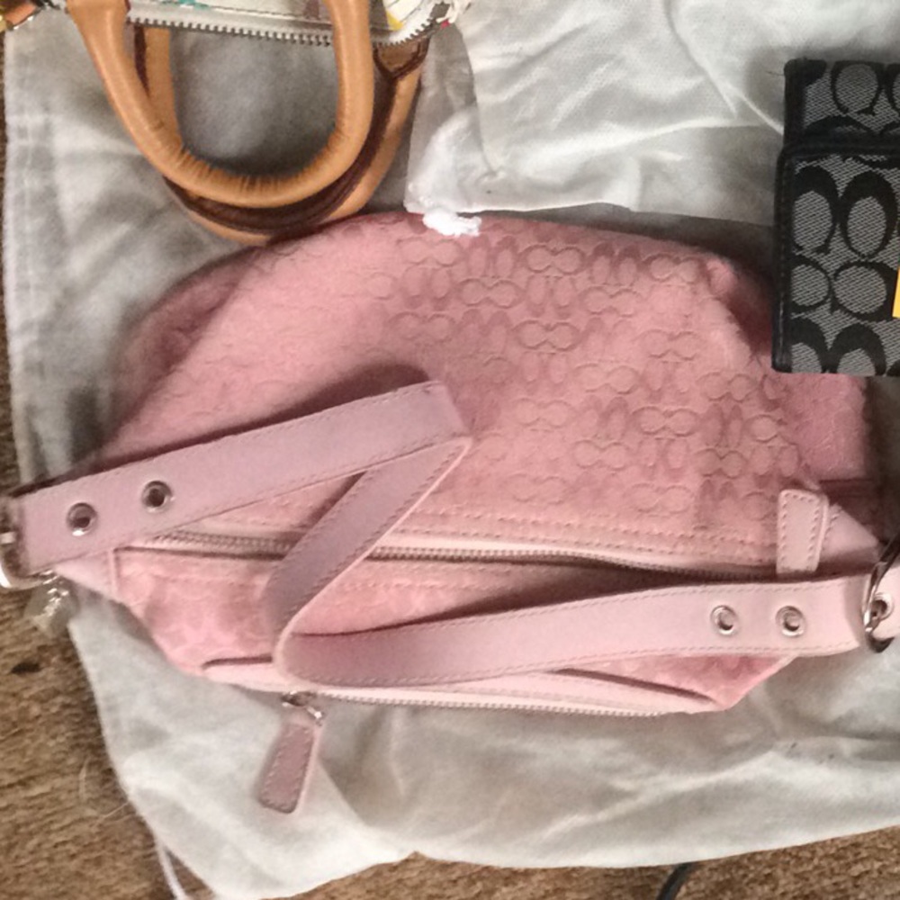 Pink coach bag *authentic* ****price lowered!!