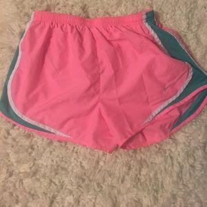 Pink women's Nike tempo shorts