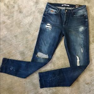 NWT Zara Damaged Skinny Jean