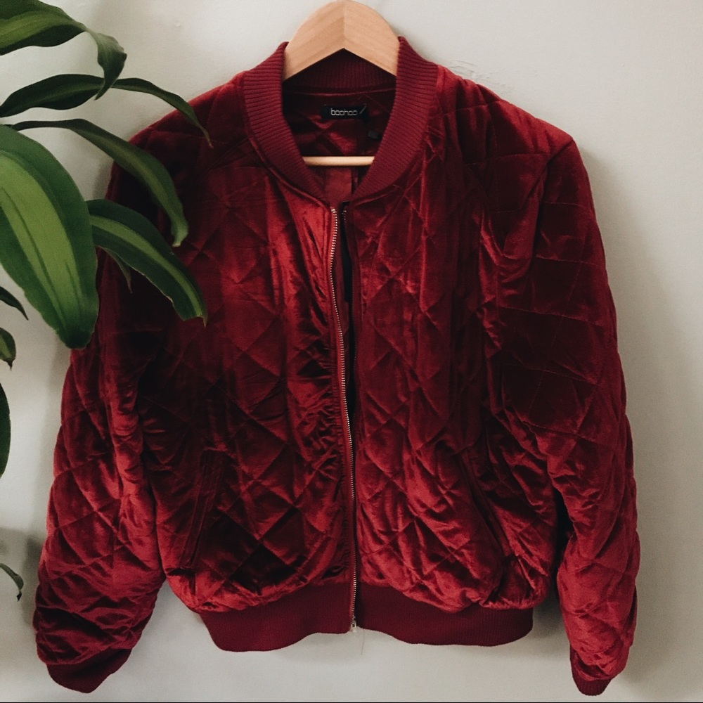 **SOLD**Boohoo Quilted Velvet Bomber Jacket
