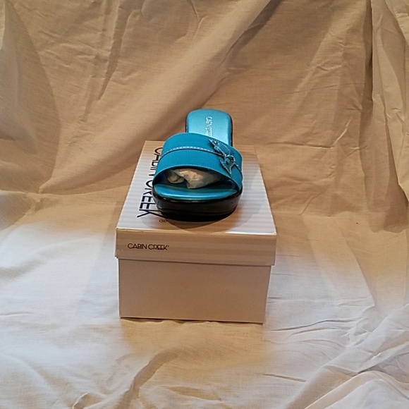 Women's - Picture 2 of 3