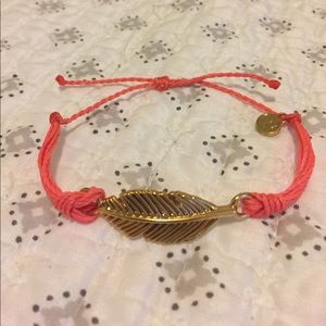 Pura Vida Gold Leaf bracelet