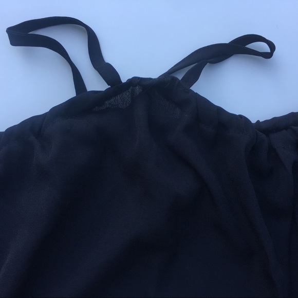 ❗️Final sale❗️Cold Shoulder Top!-Black - Picture 4 of 7