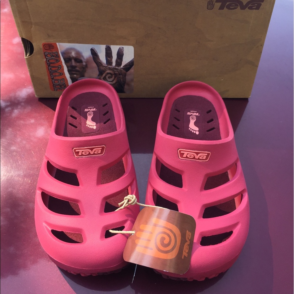 TEVA women's clogs