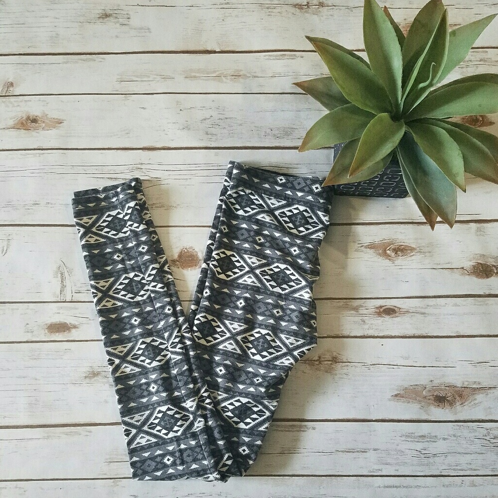 Hollister Aztec Leggings