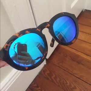 DIFF EYEWEAR SUNGLASSES NEVER WORN