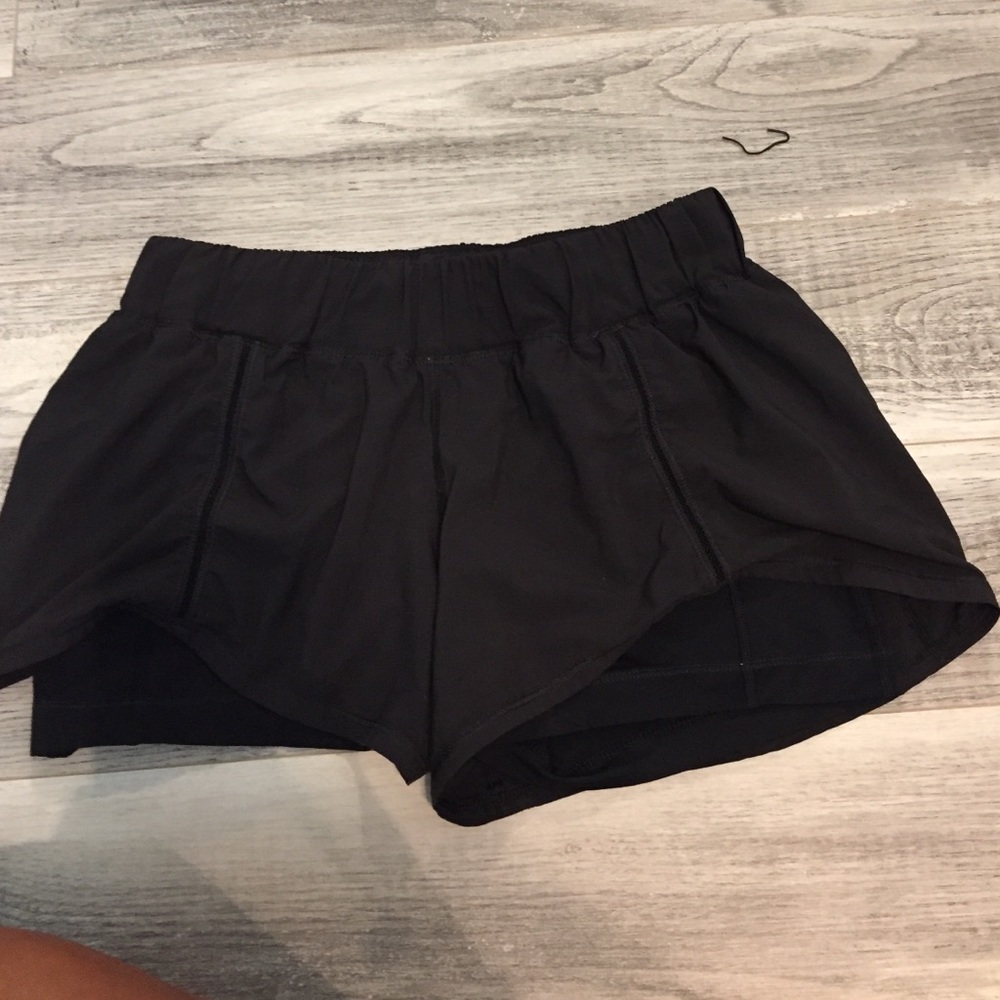 Lululemon black shorts