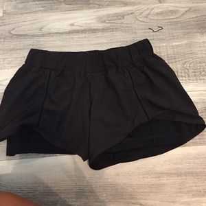 Lululemon black shorts