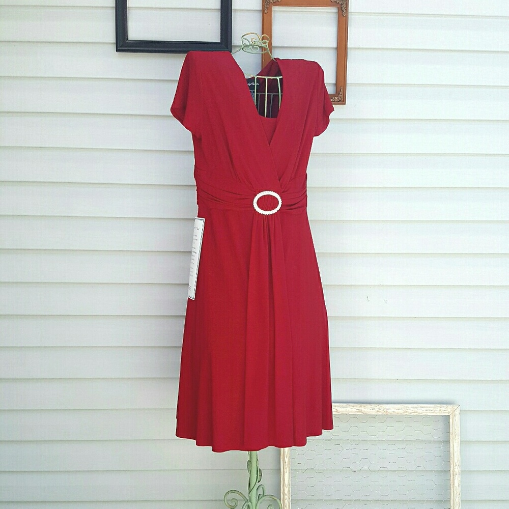 NWT Red Knit Formal Dress SIZE 10