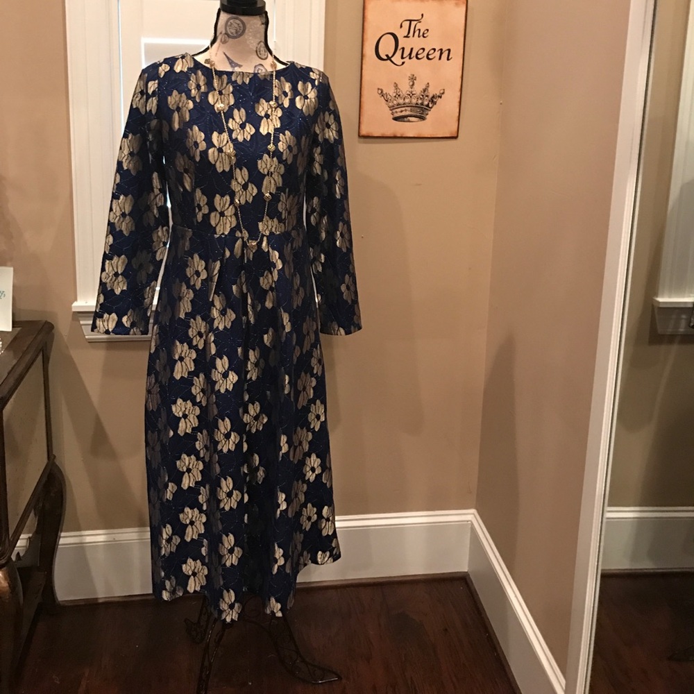 NWT blue dress size 6