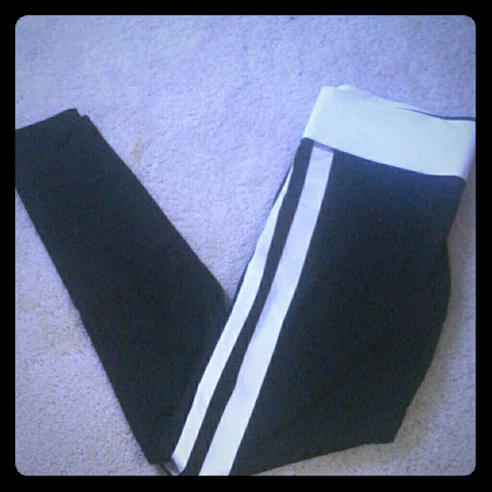 Victoria's secret pink ultimate leggings