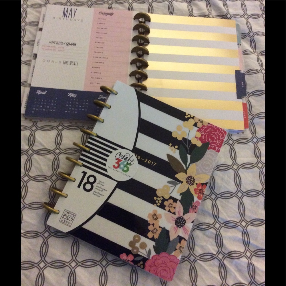 SOLD: Update on planners n accessories