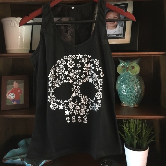 Skull Tank Top - Picture 3 of 4