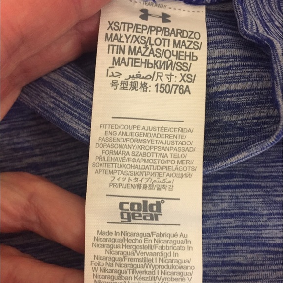 Under Armour workout shirt sz XS brand new - Picture 3 of 4