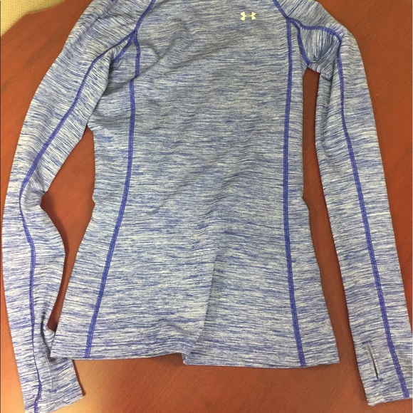 Under Armour workout shirt sz XS brand new - Picture 4 of 4