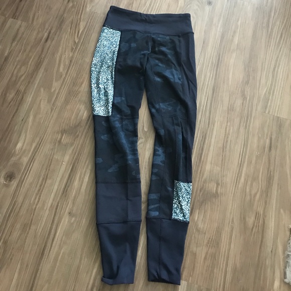 Lululemon pants - Picture 1 of 2