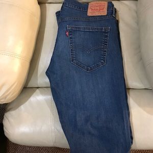 Men's Levi 34x32 (527 style)