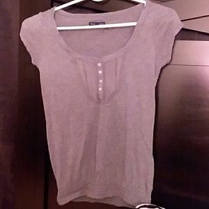 Gray t shirt