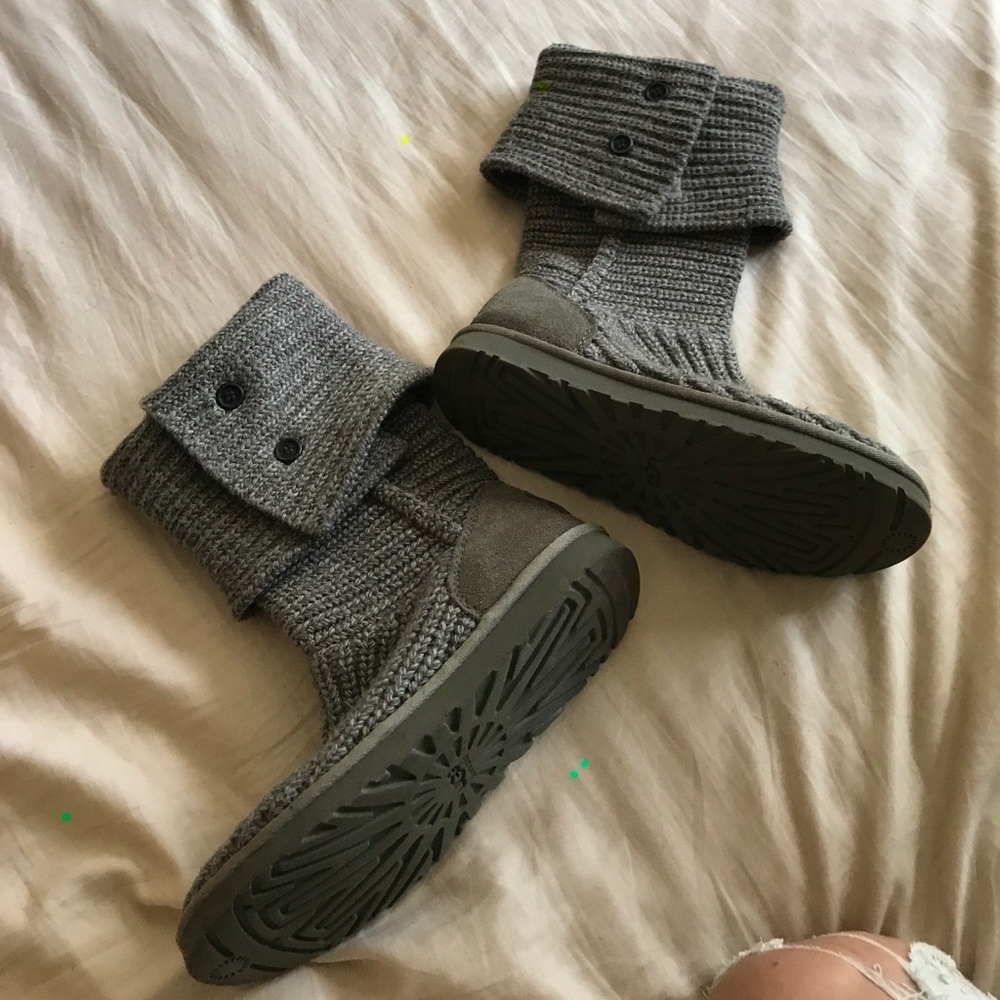 UGGS