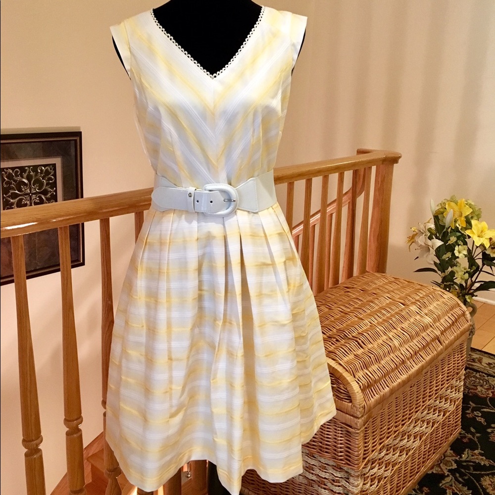 NWOT Yellow and White dress