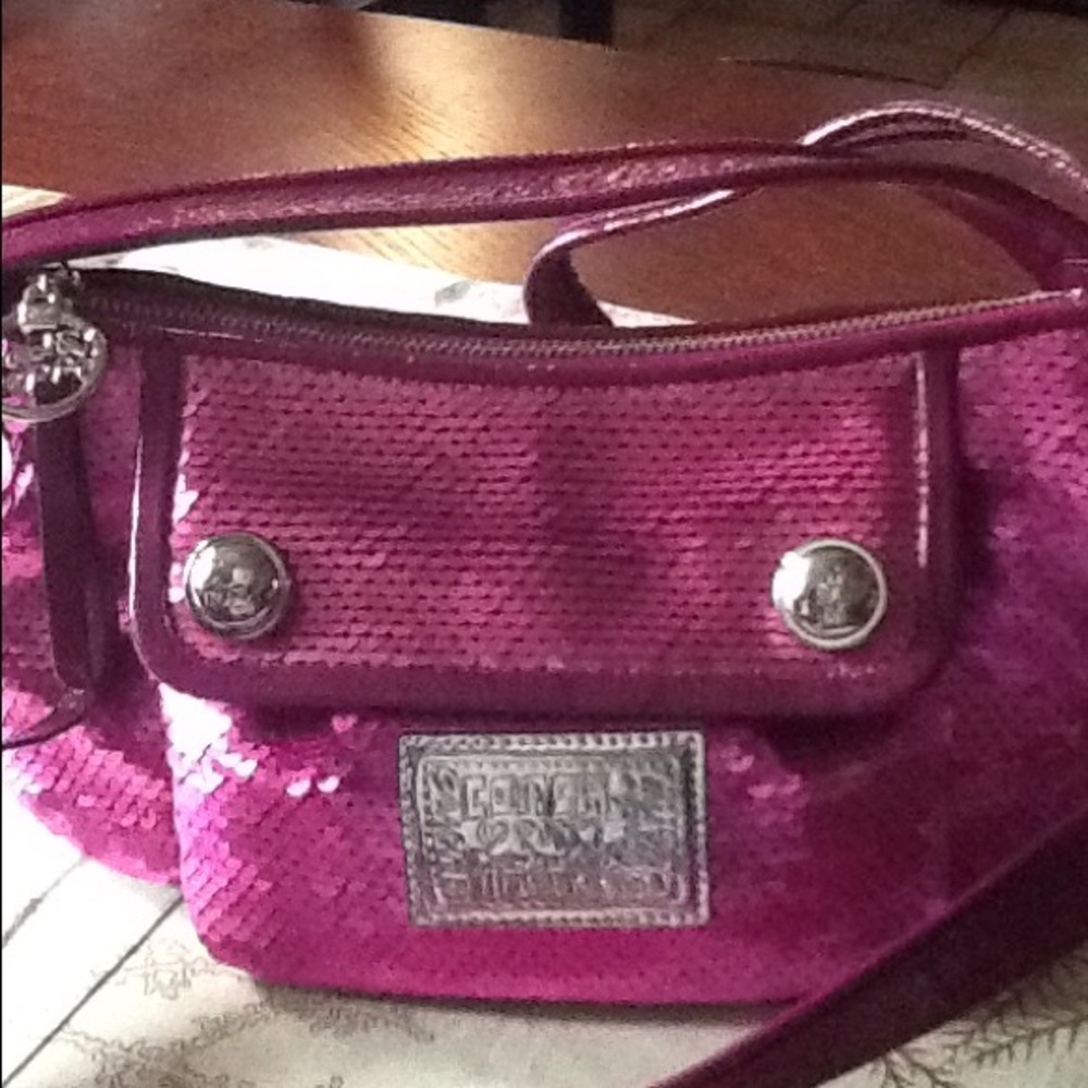 Coach AUTHENTIC Poppy Sequin Rare Bag