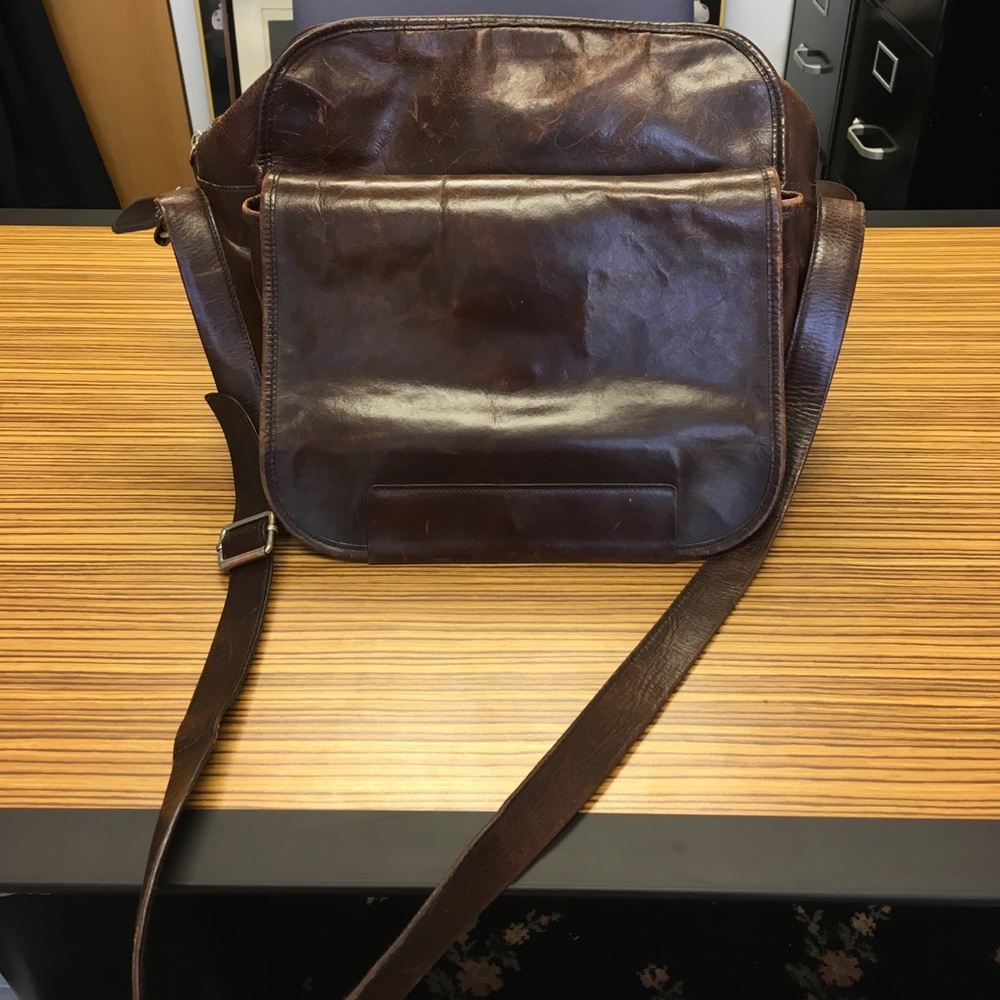 Banana Republic leather messenger bag