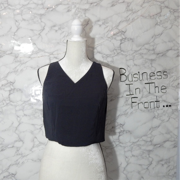 PRICEDROP NWT Express Tie Back Crop Tank - Picture 1 of 5