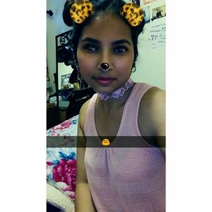 Meet your Posher, Iris