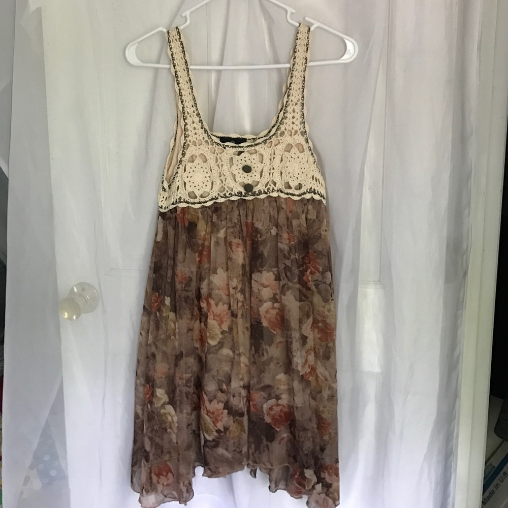 Angie sz medium summer country dress embroidered