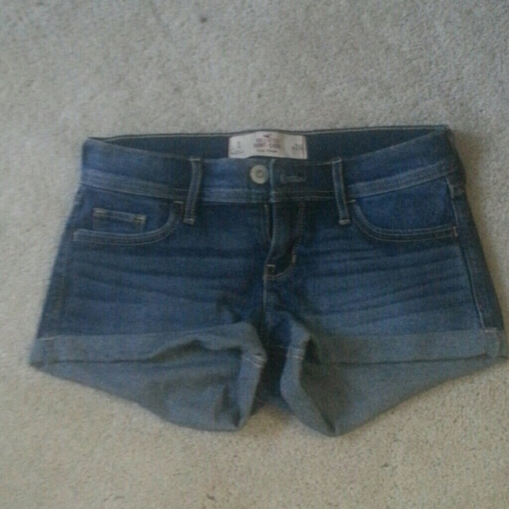 Hollister short-short