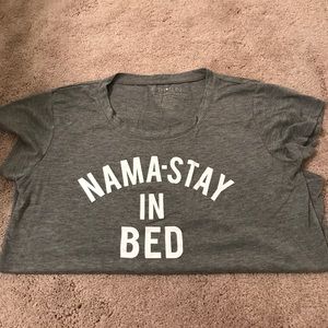 Mama-stay in bed tee