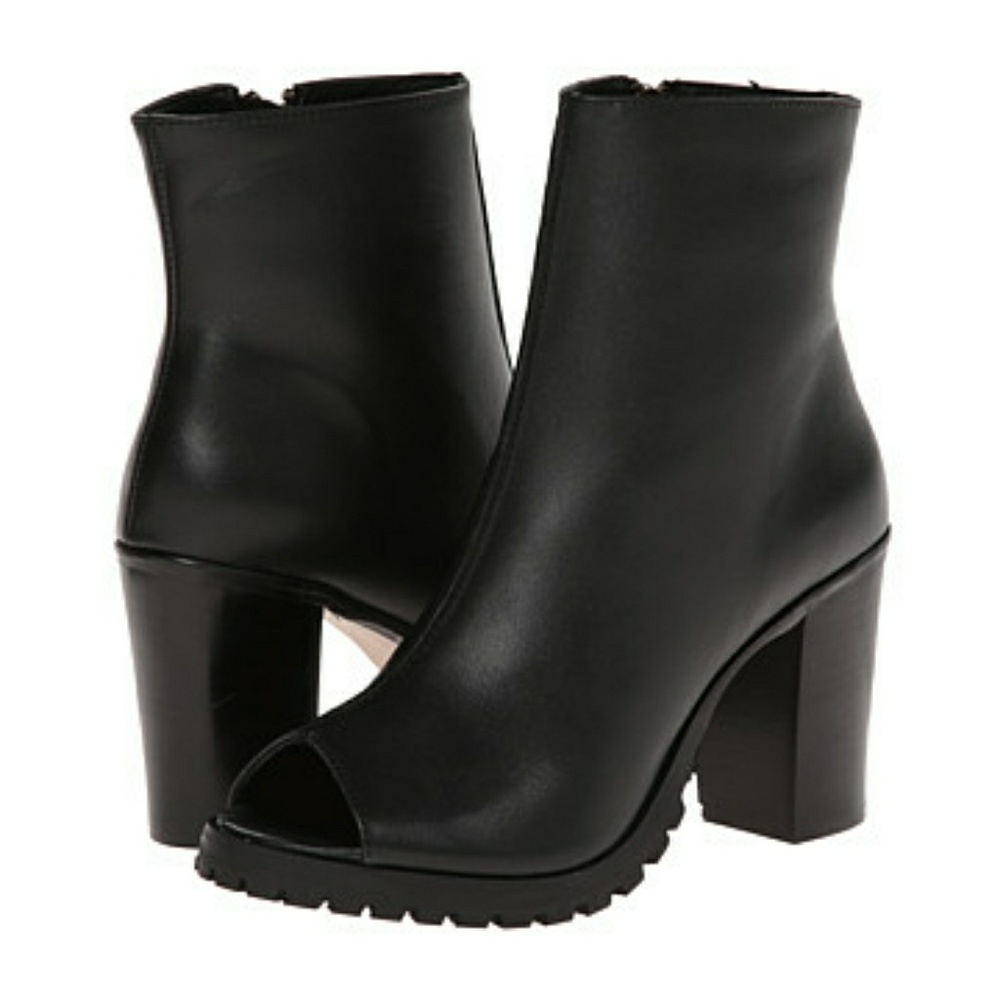 Steve madden Traffic open boot toe