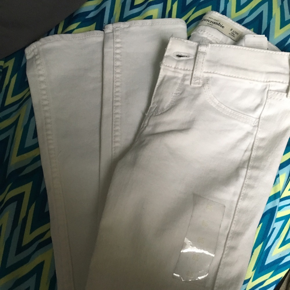 Kids Abercrombie white jeans