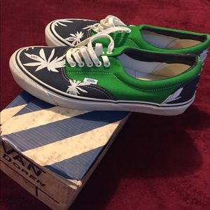 Van Sneakers (w/ Box)